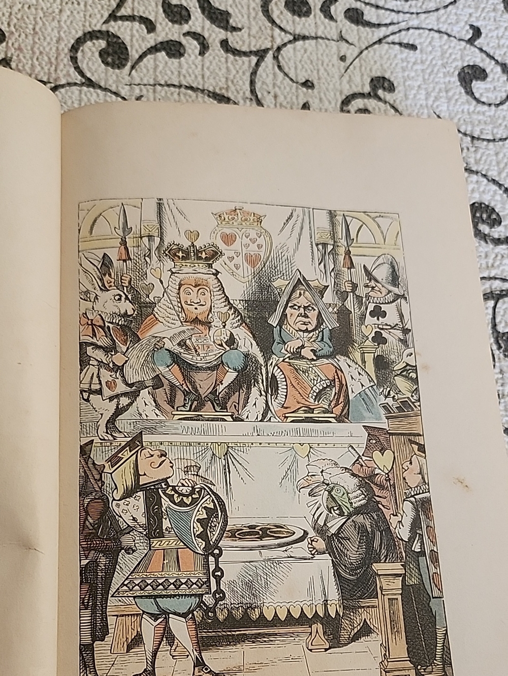 1946 Copy of Alice's Adventure in Wonderland by Lewis Carroll - Picture 5 of 9